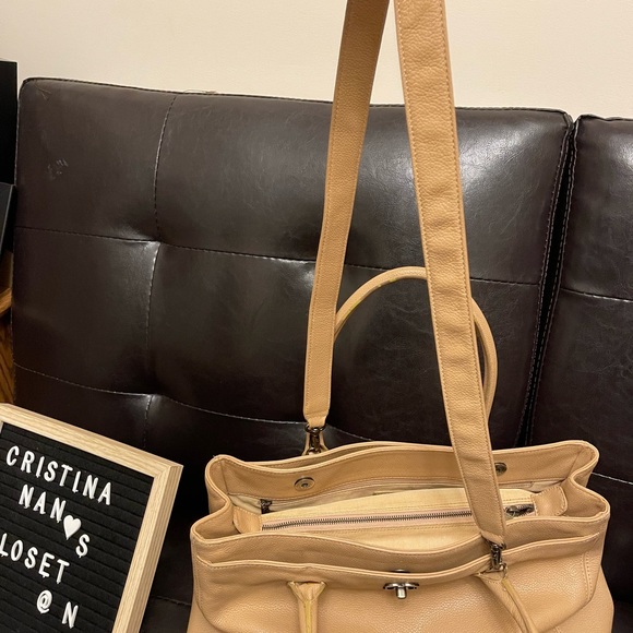 Chanel Cerf Tote - Picture 16 of 16